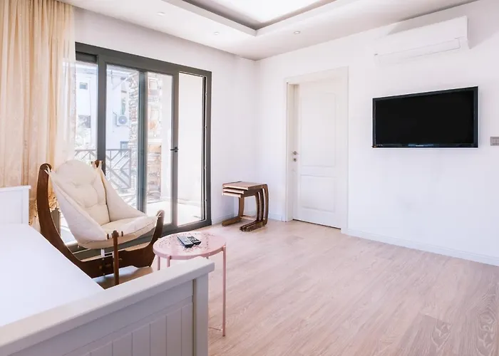 Daire Chic Flat W Balcony 3 Min To In *